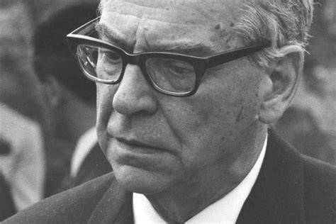 Dobro ste podijelili svijet – Ivo Andrić