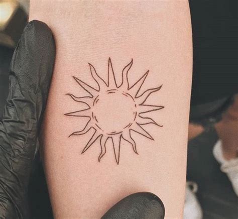 Sun Tattoo Tatuaje De Sol Tatuajes De Sol Tatuajes Inspiradores