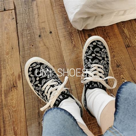 SẴN Giày thể thao nữ đế bằng bánh mì họa tiết basic độn đế vải canvas bata mới hot phong cách