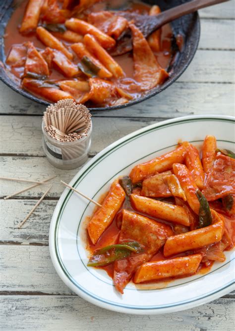 Classic Tteokbokki 20 Minute Korean Spicy Rice Cakes Beyond Kimchee