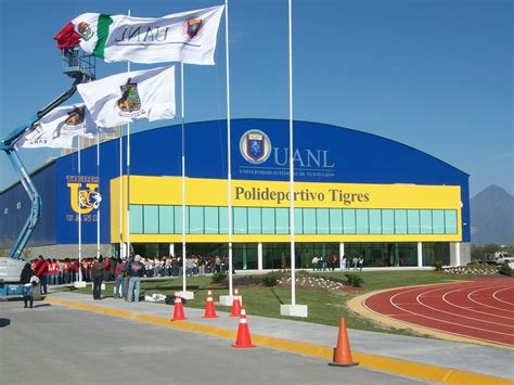 Gimnasio En El Polideportivo Tigres En El Campus Boss