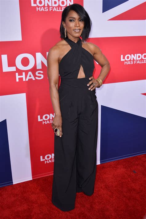 Angela Bassett In Milly London Has Fallen La Premiere Fashionsizzle