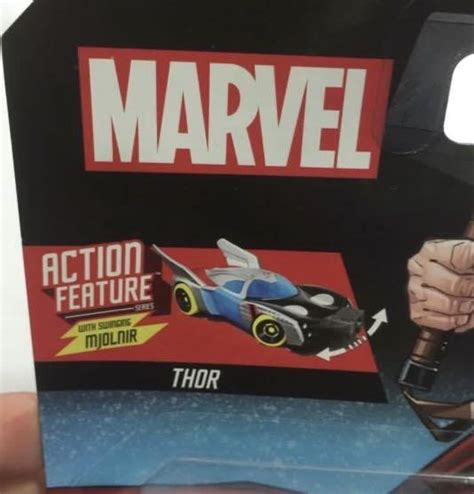 Hot Wheels Marvel Action Feature Thor Swinging Mjolnir Wolverine Extending Adamantium
