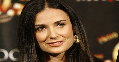 Its Illegal To Look So Hot At Demi Moore Again Proved That Age Is Just A Number For Her