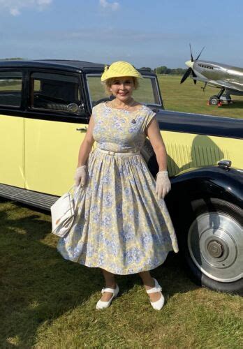 Original Vintage 1950s Yellow Floral Dress Home Made Size 14 Goodwood