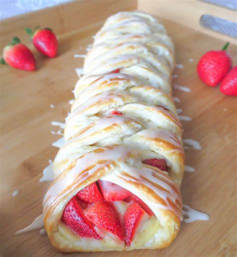 Strawberry Danish Braid With Vanilla Glaze Sprinkle Some Sugar