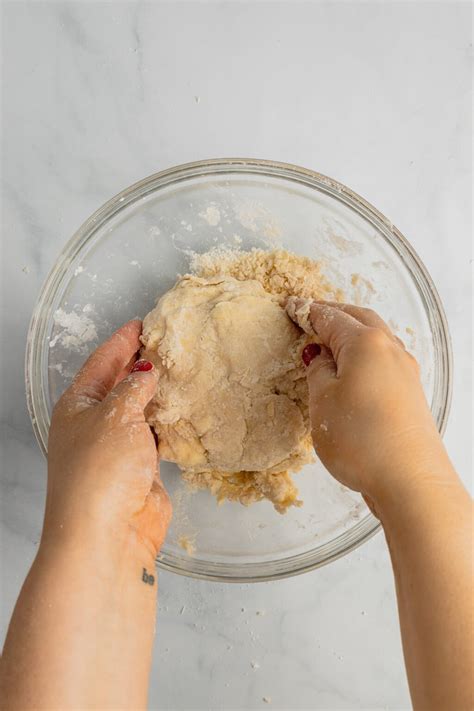 Flaky Tender Butter And Lard Pie Crust Midwest Nice