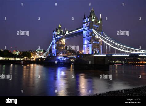 London Historisch Tower Bridge Stockfotos Und Bilder Kaufen Alamy