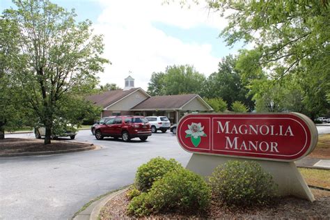 Magnolia Manor Greenwood | Photos, Reviews, Prices | Senior Living