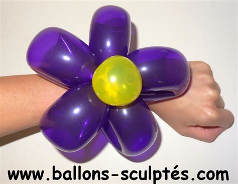 Ballons sculptés Bracelet fleur en ballons