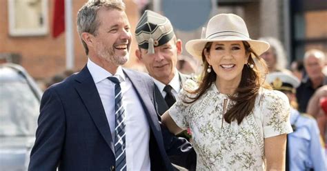 Le roi Frederik X et la reine Mary prennent leurs quartiers au château