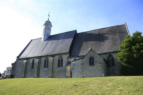 L Glise Mairie De Saint Antoine Du Rocher