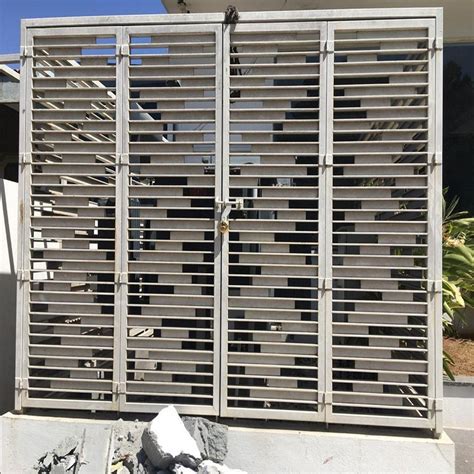 Hinged Color Coated Mild Steel Grill Gate For Residential At 350