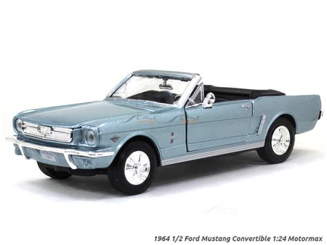 1964 1/2 Ford Mustang Convertible 1:24 Motormax diecast scale model ca ...