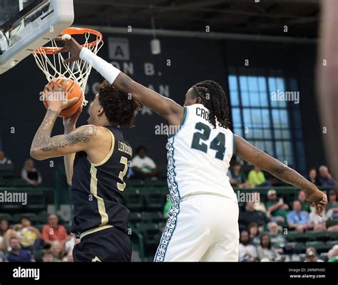 New Orleans Usa Th Feb Tulane Green Wave Forward Kevin Cross