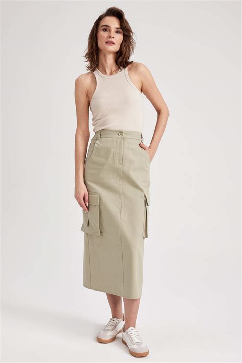 Khaki WOMAN Slit Gabardine Midi Skirt With Cargo Pocket 2775893 DeFacto