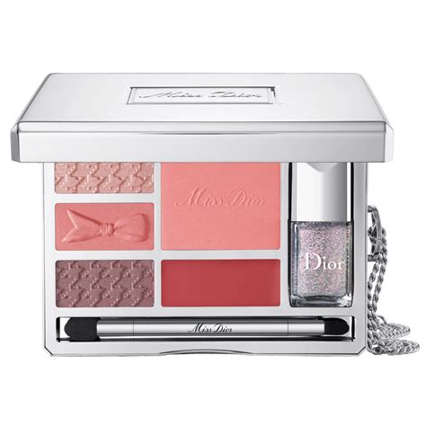 Paleta De Maquillaje Miss Dior Edición Limitada De Dior 20 Productos De Belleza Para Poner Tu