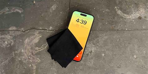 Как почистить iPhone: что можно, а что нельзя