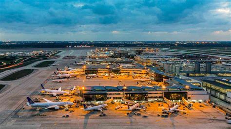 What Are The 7 Biggest Airports In The World HowStuffWorks