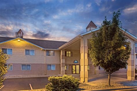 Days Inn by Wyndham Colorado Springs Airport | Colorado Springs, CO Hotels