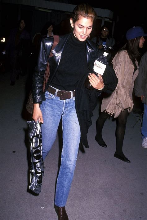 Cindy Crawfords 90s Model Off Duty Look Is Totally On Trend Today Le