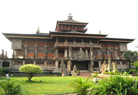 Sejarah Museum Di Indonesia Weaverhallmuseum Informasi Museum Di