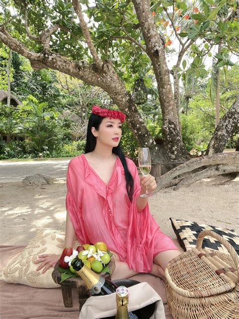 Tuổi 52 của Hoa hậu Giáng My Diện bikini khoe 3 vòng nóng bỏng cân nặng ổn định nhờ thói quen
