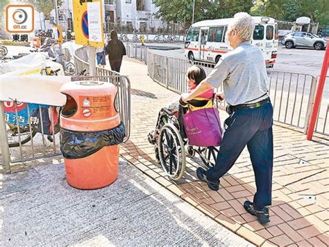 照顧者熱線首6日1189宗求助 議員憂長者不懂用一站式網頁｜即時新聞｜港澳｜oncc東網