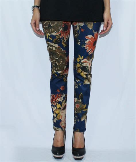 Blue Floral Print Trousers Floral Print Pants Fashion Trends