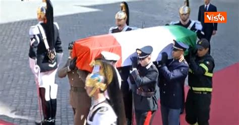 Funerali Di Giorgio Napolitano L Arrivo Del Feretro A Montecitorio