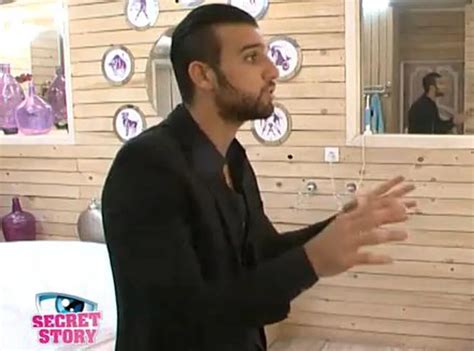 Secret Story 8 Aymeric à peine de retour dans la Maison des secrets