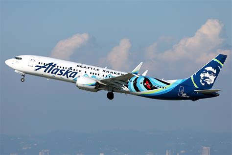 Alaska Airlines Boeing 737 9 N915AK Seattle Kraken L Flickr