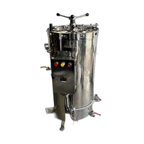 Vertical Double Walled Autoclave Radial Locking Application Industrial