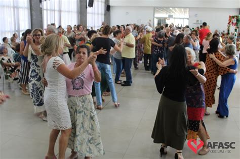 Baile Da Terceira Idade Encerra Atividades Do Centro De Convivência Do Idoso