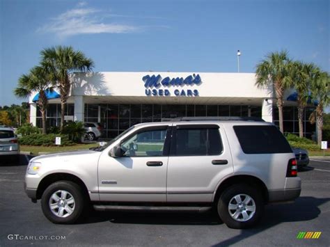 Silver Birch Metallic Ford Explorer Xls Photo