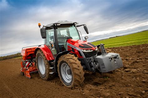 Neue Massey Ferguson Baureihe Mf S