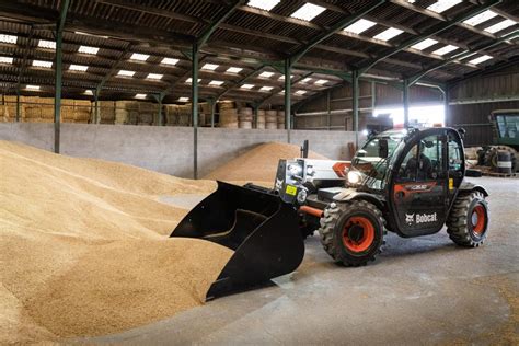 New Bobcat Super Compact Telehandler For Agriculture Plant Planet