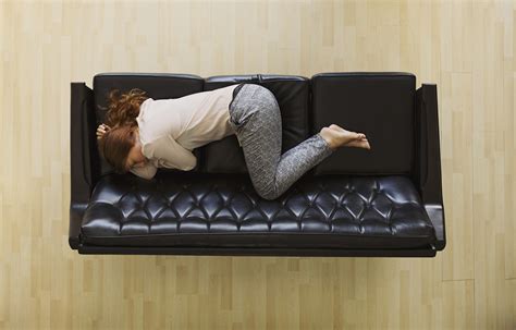 What's the difference between "lay" and "lie"? | PhraseMix.com