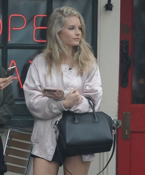 Lottie Moss Poses For Half Naked Selfie As She Shows Off New Tattoo To Match Sister Kate S