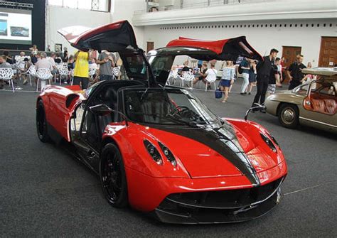 The Worlds Fastest Luxury Cars