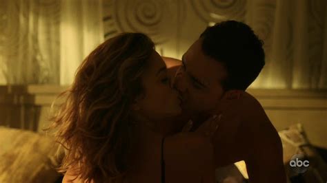 Auscaps Victor Rasuk Shirtless In The Baker And The Beauty I