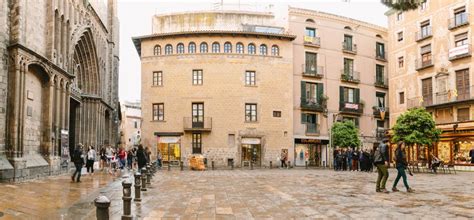 Top 10 Things to Do in the Gothic Quarter of Barcelona