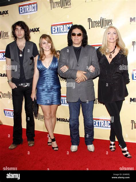 Gene Simmons Shannon Tweed Nick Tweed Simmons Sophie Tweed Simmons