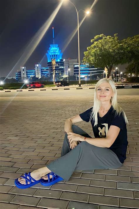 Beautiful Liliya 52 Y O From Dubai With Blonde Hair ID 631186 LadaDate
