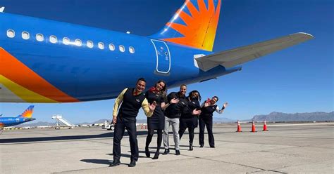 How Many Flight Attendants Does Allegiant Employ