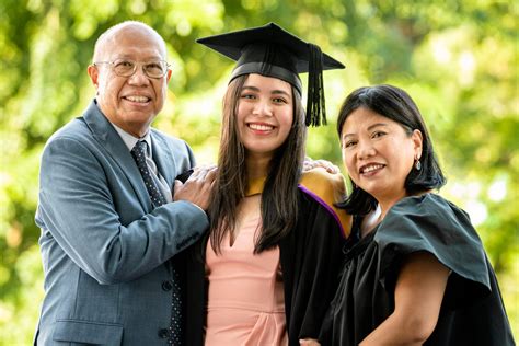 Book Singapores Top Photo Studio For Graduation Photos