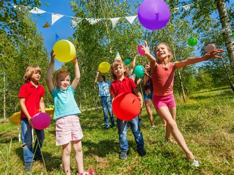 17 Party Games For Large Groups Outdoor Idea | Best Outdoor Activity