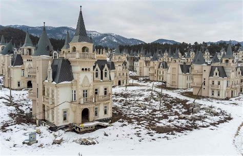 Can You Guess The Clever Secrets Hidden Within These Historic Homes?