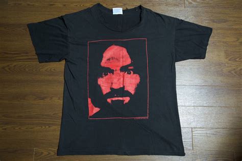 チャールズマンソン Charles Manson ビンテージtシャツ シリアルキラー ジョンゲイシー エドゲイン 激レア Tシャツ ｜売買され