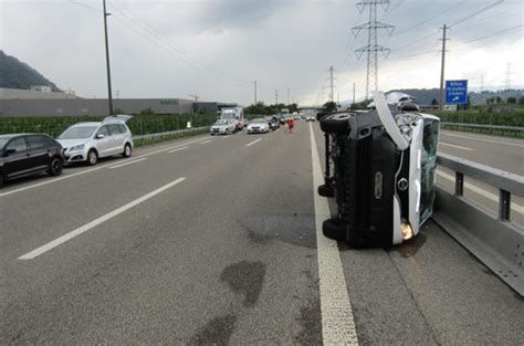 Verkehrsunfall Auf Der Autobahn A In Bilten Glarus Ch